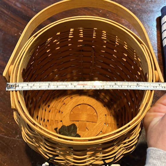 Toilet paper holder longaberger basket - Picture 12 of 13